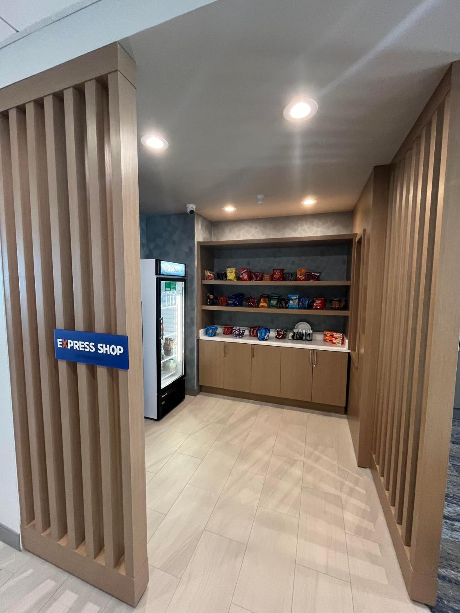 Holiday Inn Express & Suites Oscoda By Ihg Dış mekan fotoğraf