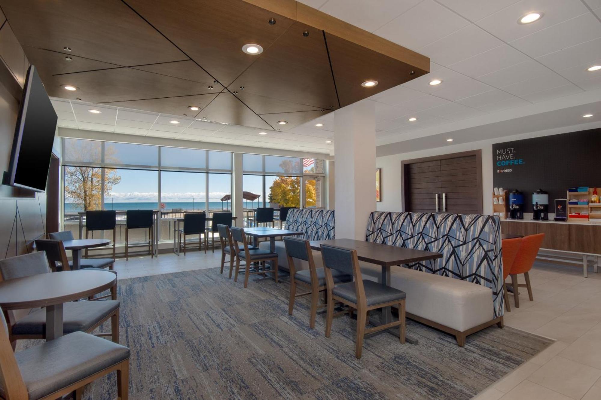 Holiday Inn Express & Suites Oscoda By Ihg Dış mekan fotoğraf